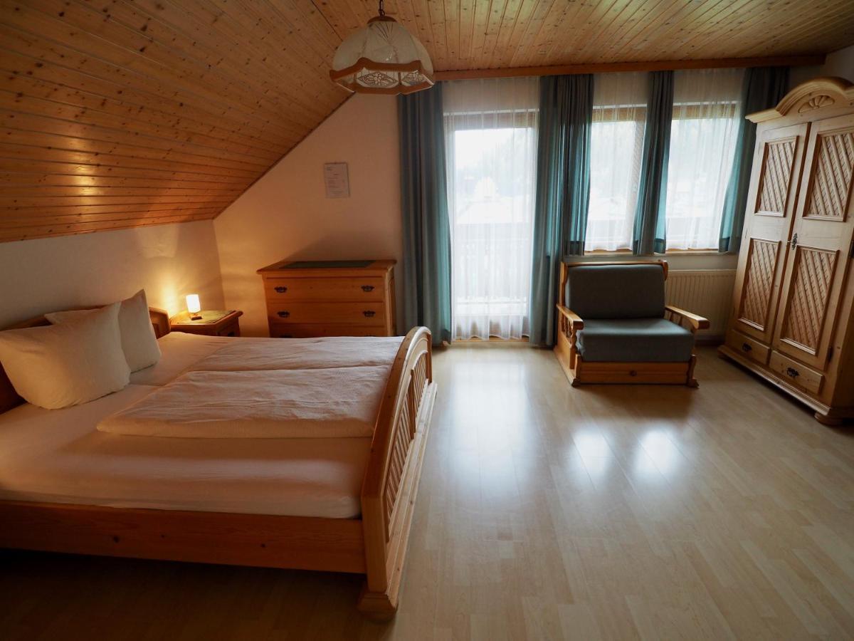Gasthof Zum Gruenen Specht Oberzeiring Esterno foto