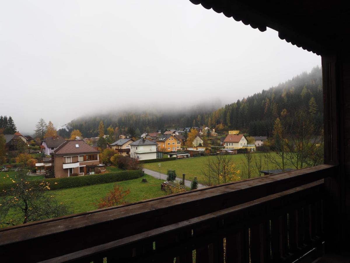 Gasthof Zum Gruenen Specht Oberzeiring Esterno foto