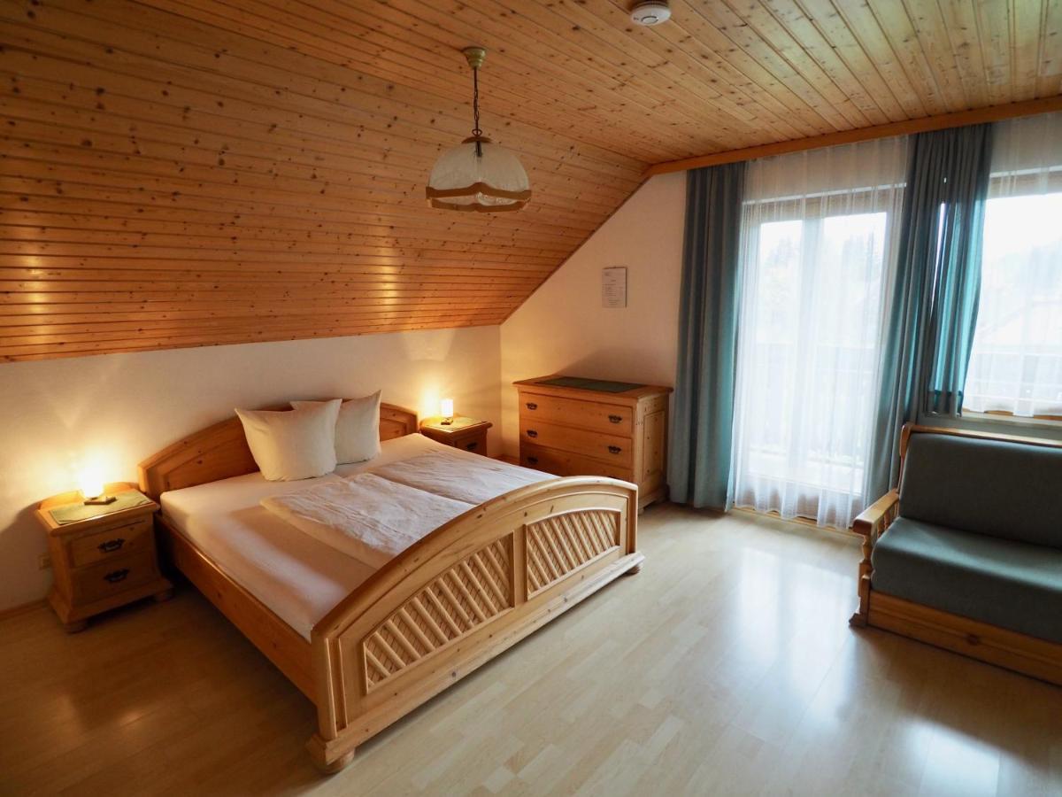 Gasthof Zum Gruenen Specht Oberzeiring Esterno foto